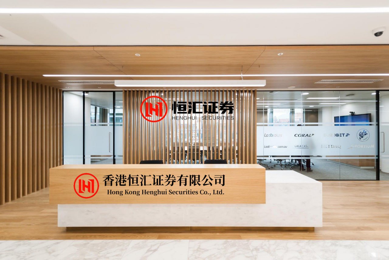 顺配网 葡媒: 坎塞洛因身体原因无缘新月新赛季首战;他已不在主帅计划内